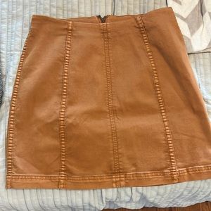 Free People mini skirt // brown khaki